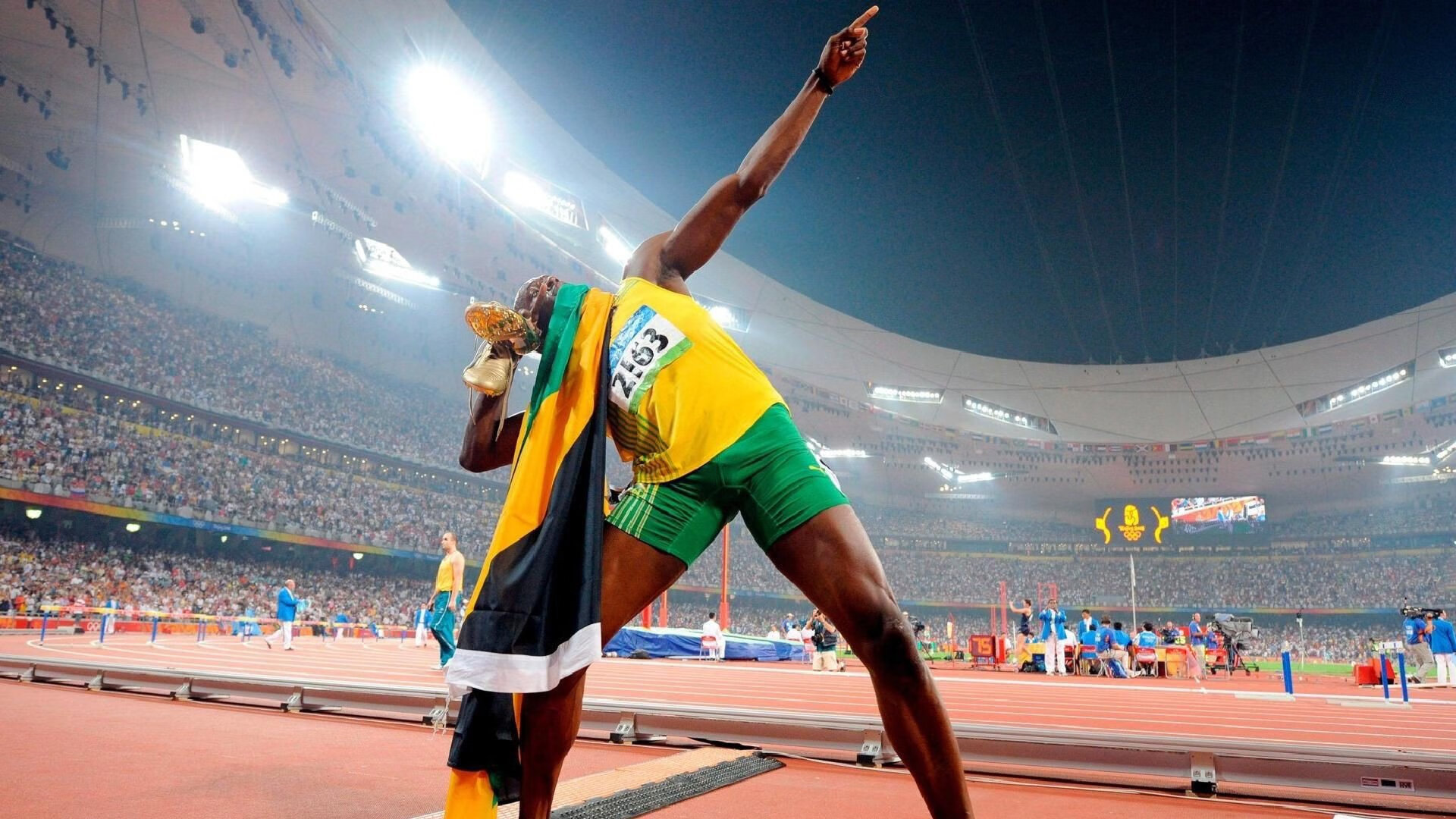 羽毛球团体赛江苏男队不敌香港队石宇奇遭遇失利,羽毛球冠军石宇奇