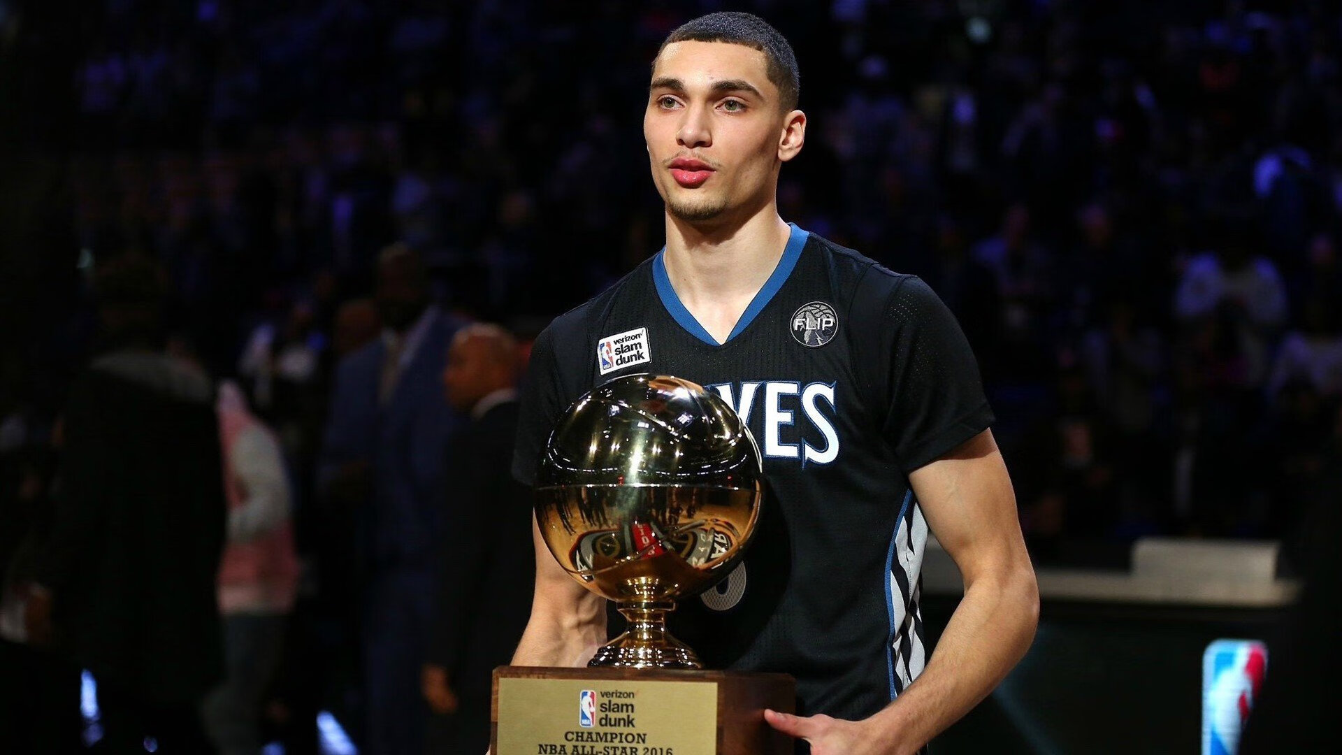 加拿大七人制橄榄球队展现顽强斗志，加拿大橄榄树